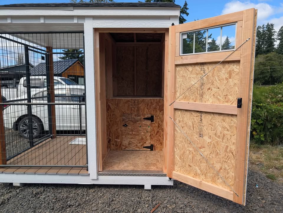 Dog Run & Kennel