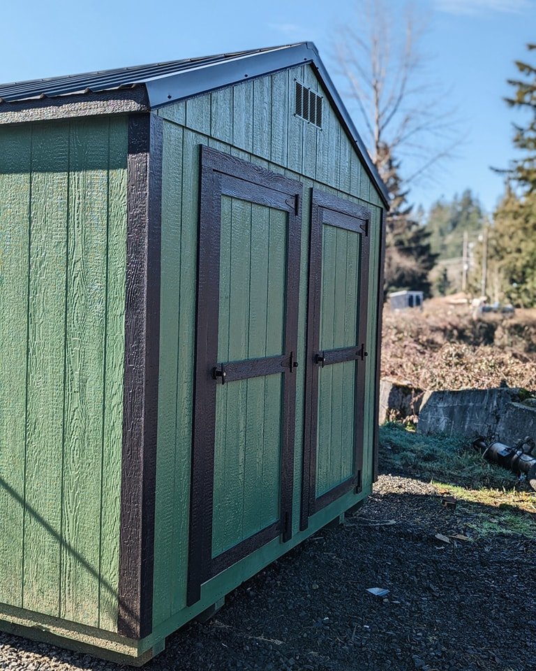 Dog Run & Kennel